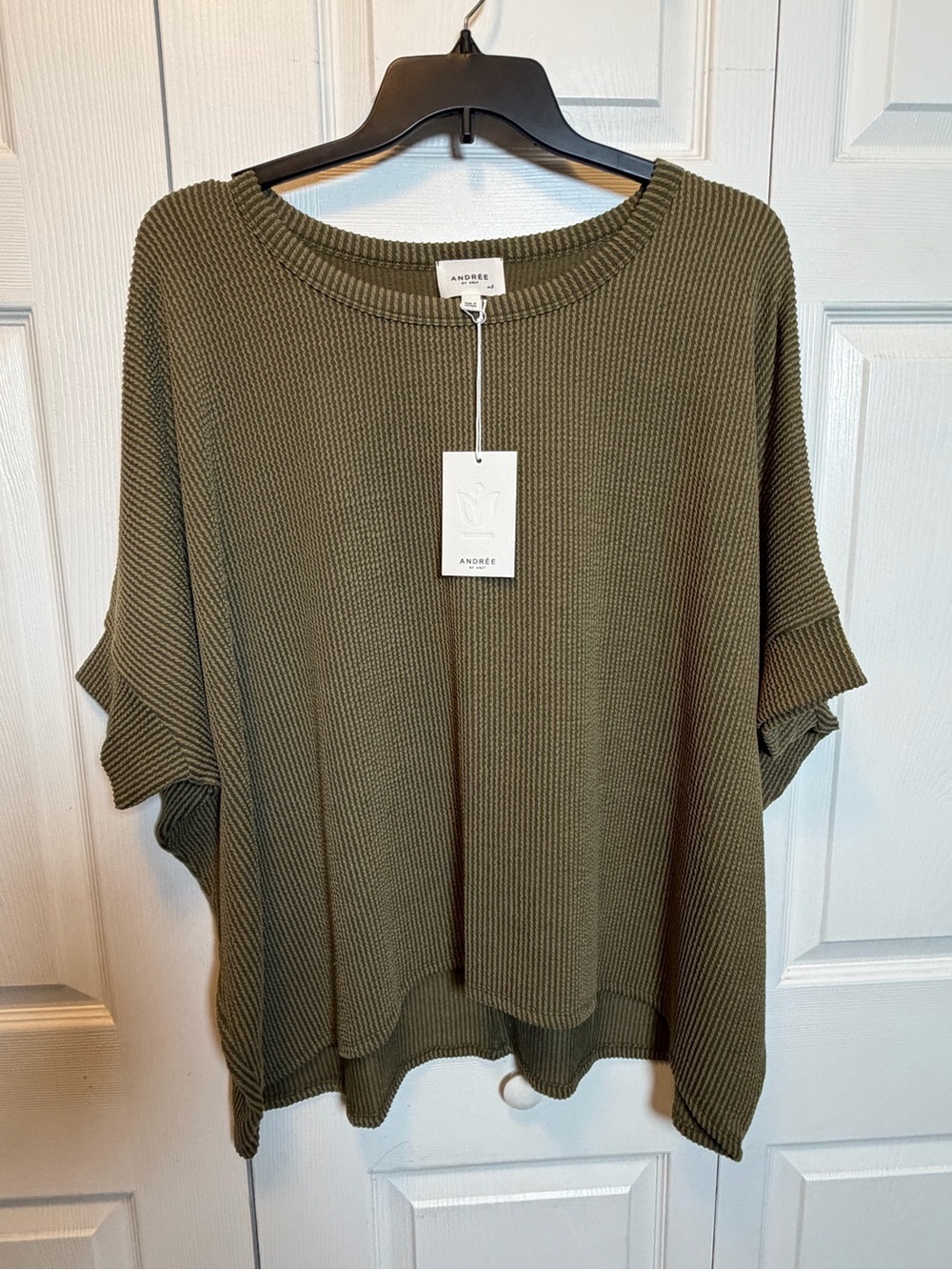 ANDREE BY UNIT Olive Green Ribbed Knit Drop-Shoulder Top